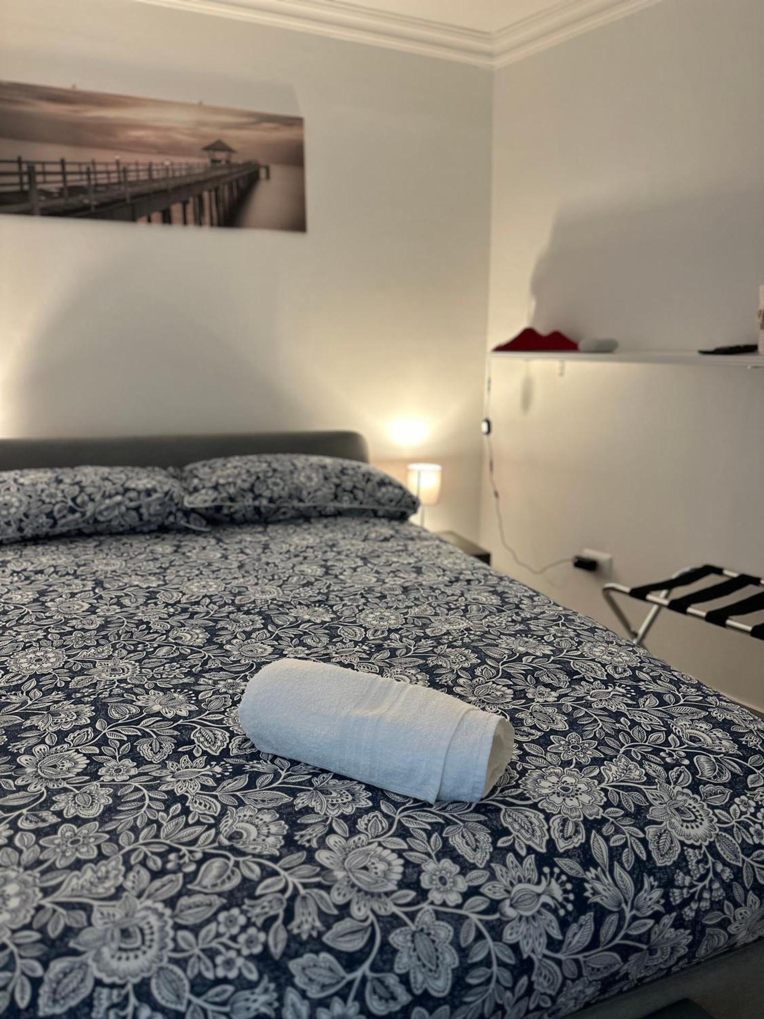 Amare Guest House Naples Exterior photo